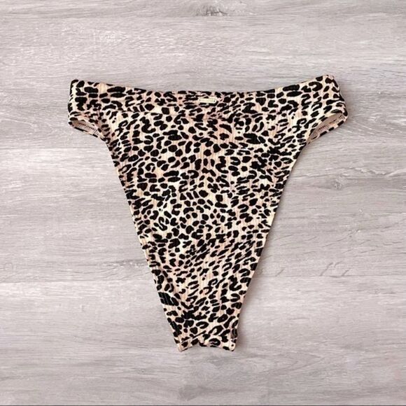 Hollister High Waist Bikini Bottoms - Picture 3 of 6